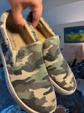 Steve Madden Whimsical Sparkly Camo Mini Platform Slip on Sneakers